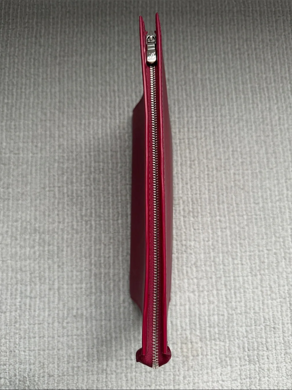 Louis Vuitton Pouch/Clutch in Epi Cowhide Leather - Fushia/Wine color